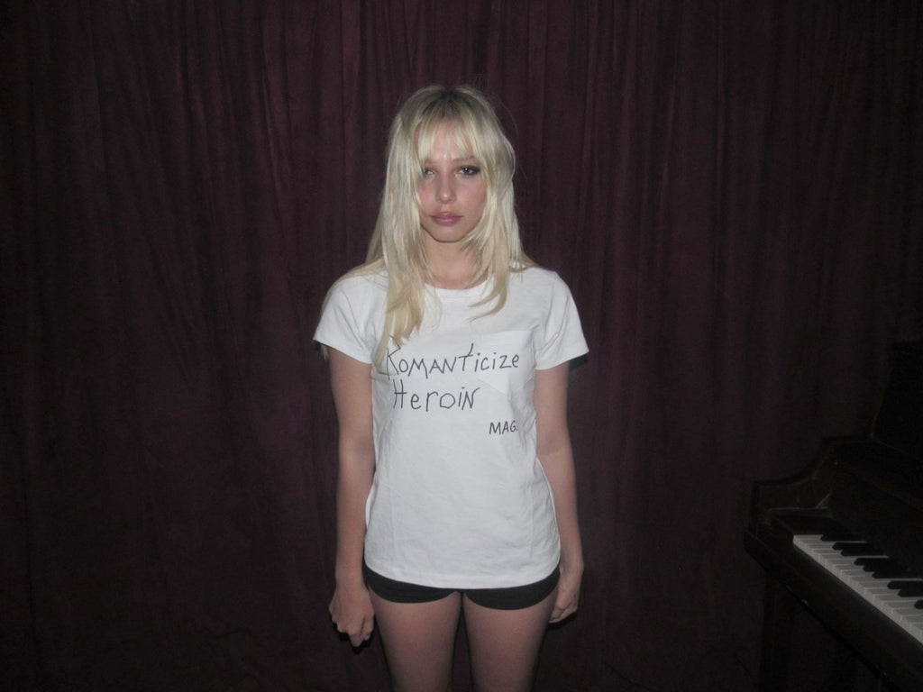 White Romanticize Heroin mag tee